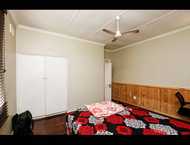 2.5 BEDROOM APARTMENT FOR SALE IN GLENWOOD